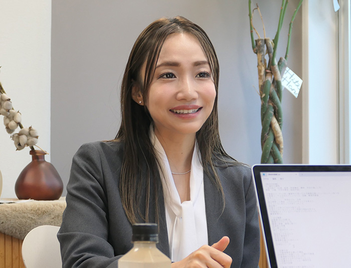 菅原 朋子さん